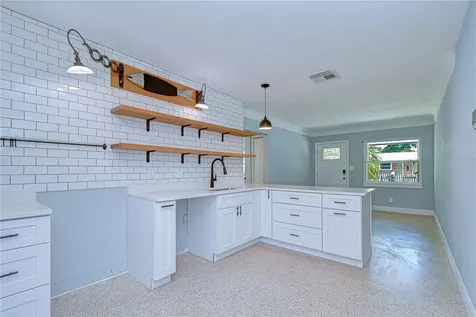 5614 30th Avenue S Gulfport FL 33707