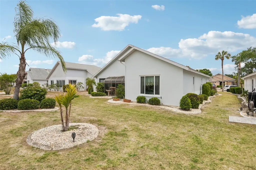 214 Linger Lane Sun City Center FL 33573