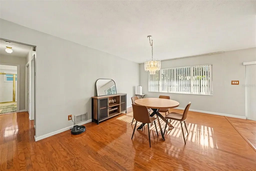 13503 Greenleaf Drive Tampa FL 33613