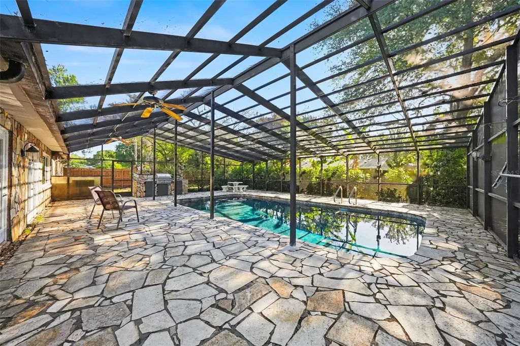 13503 Greenleaf Drive Tampa FL 33613