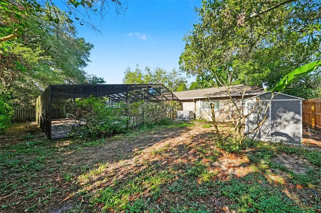 13503 Greenleaf Drive Tampa FL 33613