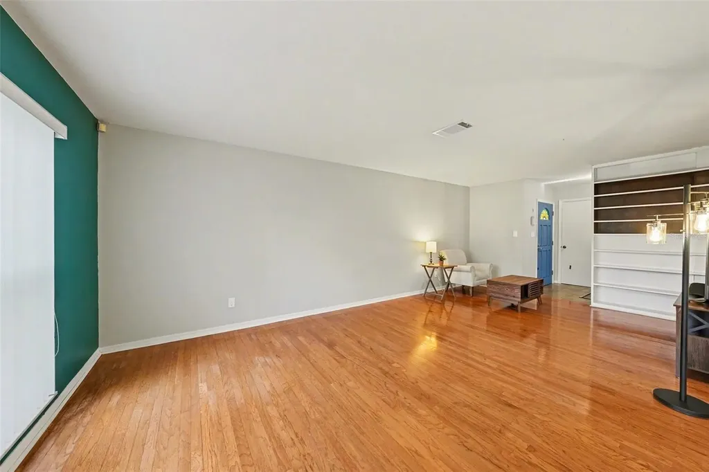 13503 Greenleaf Drive Tampa FL 33613
