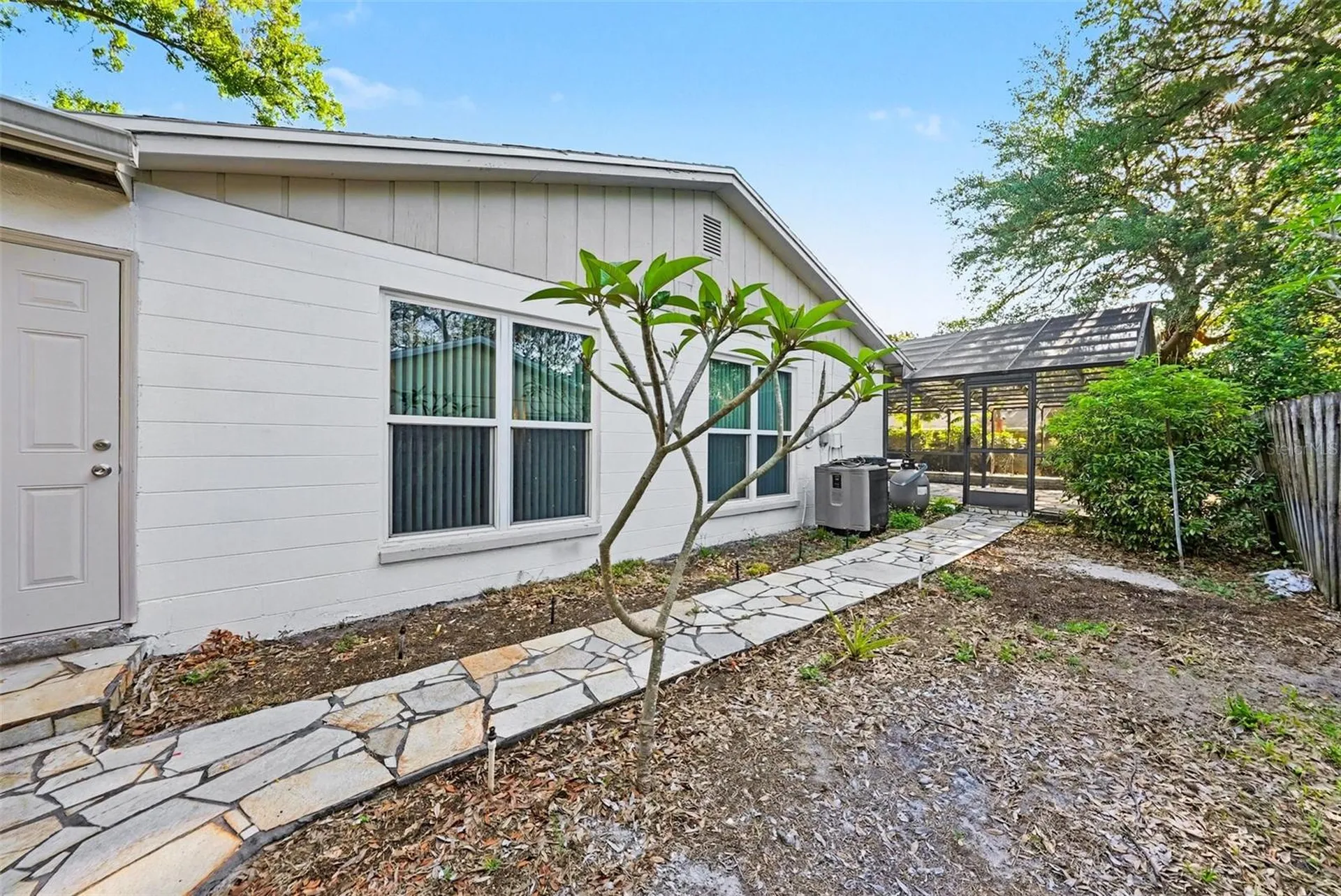 13503 Greenleaf Drive Tampa FL 33613