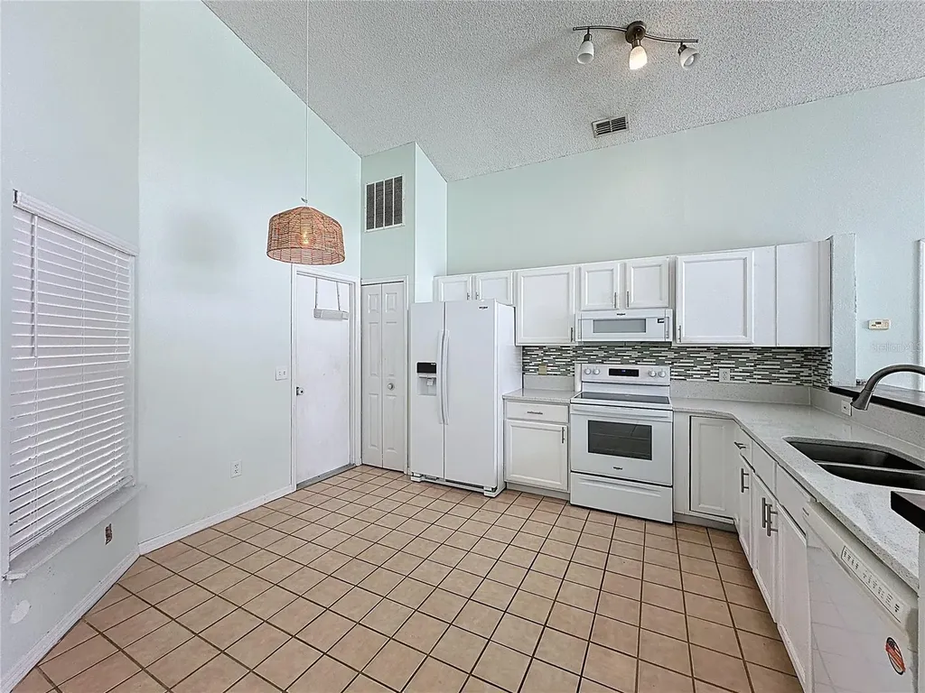 231 Sunrise Road Davenport FL 33837