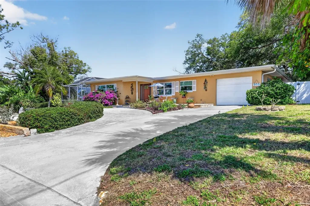 209 Westwinds Drive Palm Harbor FL 34683