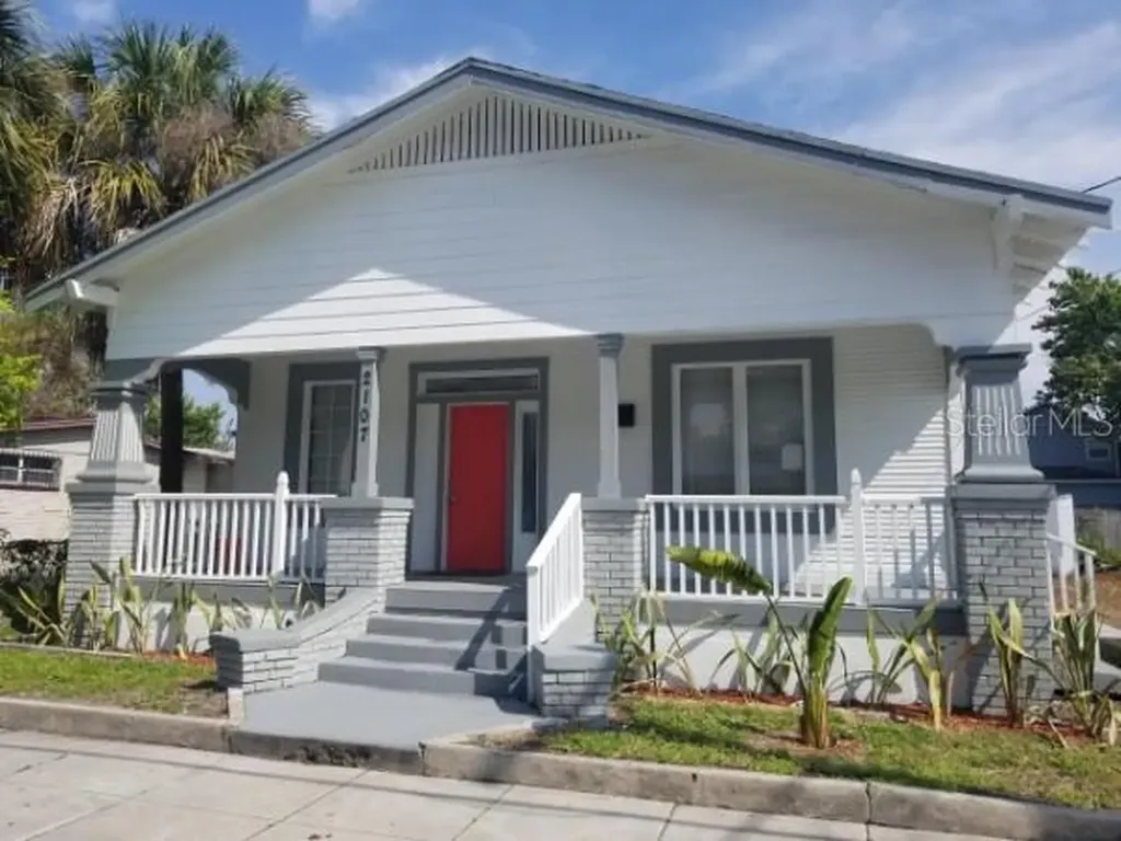 2107 W Chestnut Street Tampa FL 33607
