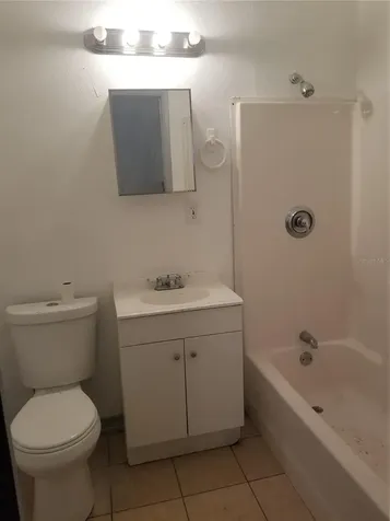2107 W Chestnut Street Tampa FL 33607