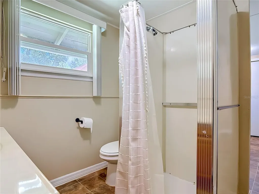 224 S Salisbury Avenue Deland FL 32720