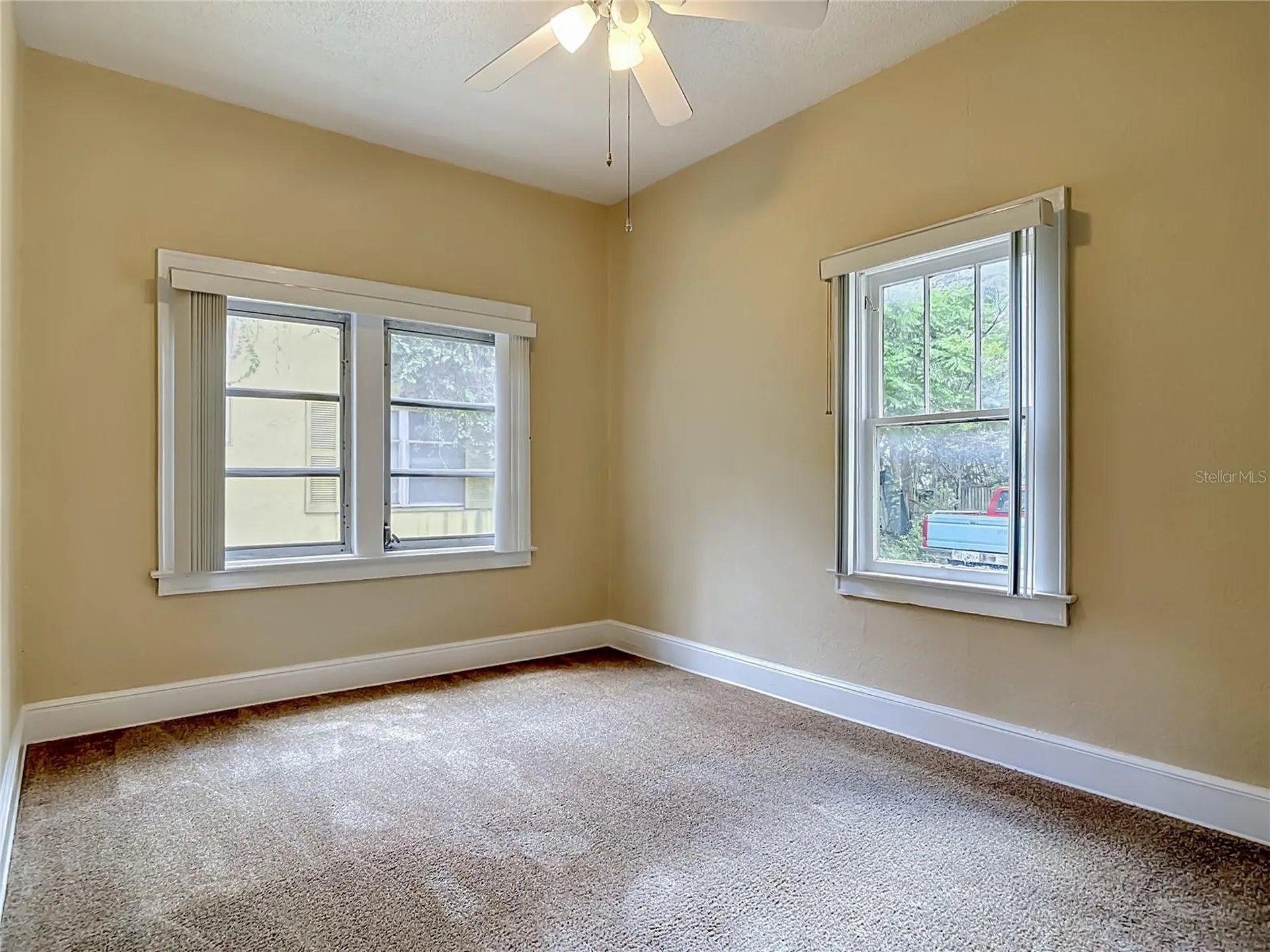 224 S Salisbury Avenue Deland FL 32720