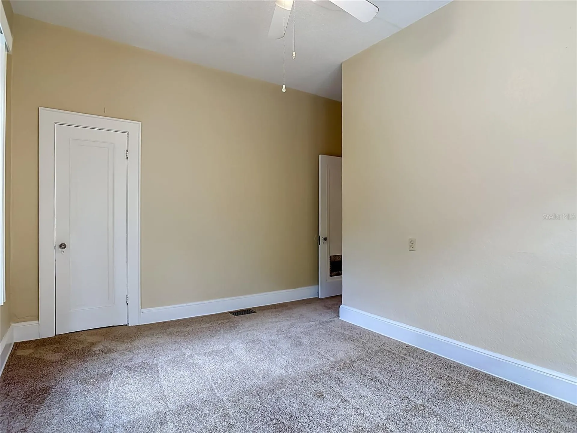 224 S Salisbury Avenue Deland FL 32720
