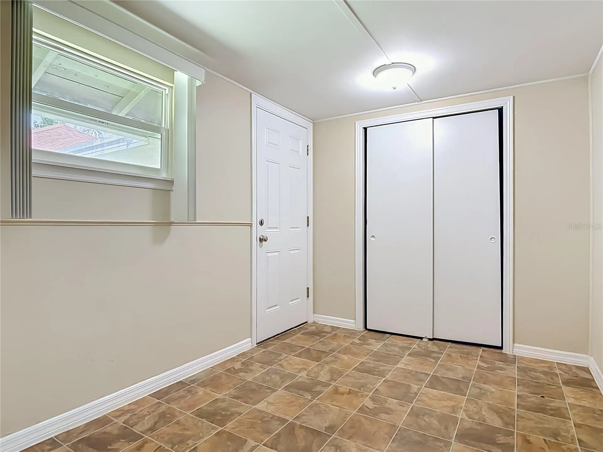 224 S Salisbury Avenue Deland FL 32720
