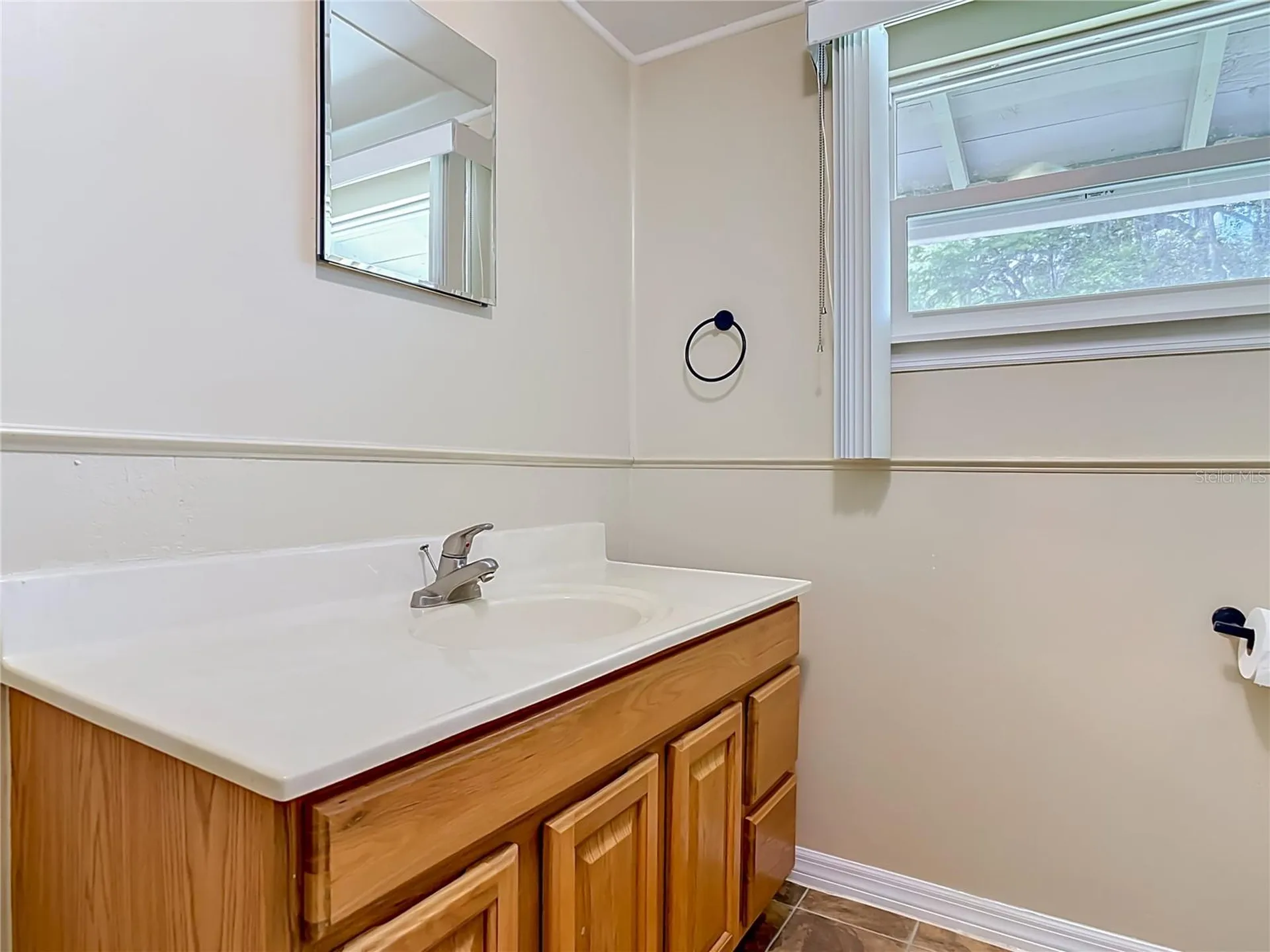 224 S Salisbury Avenue Deland FL 32720