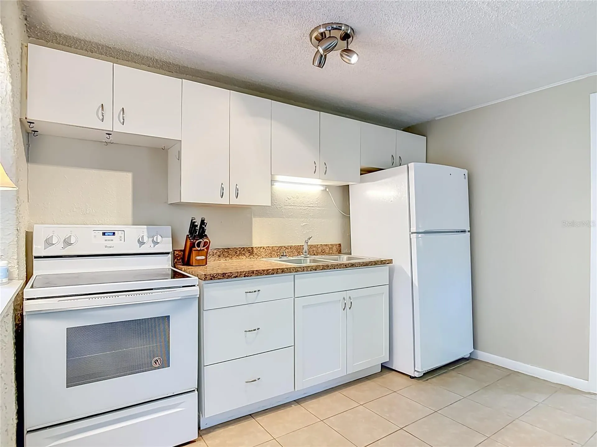 224 S Salisbury Avenue Deland FL 32720