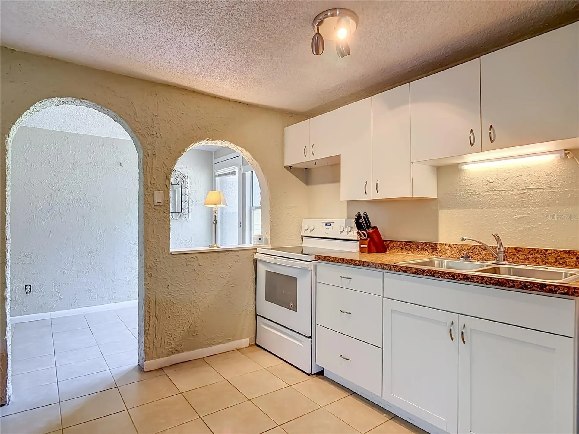224 S Salisbury Avenue Deland FL 32720