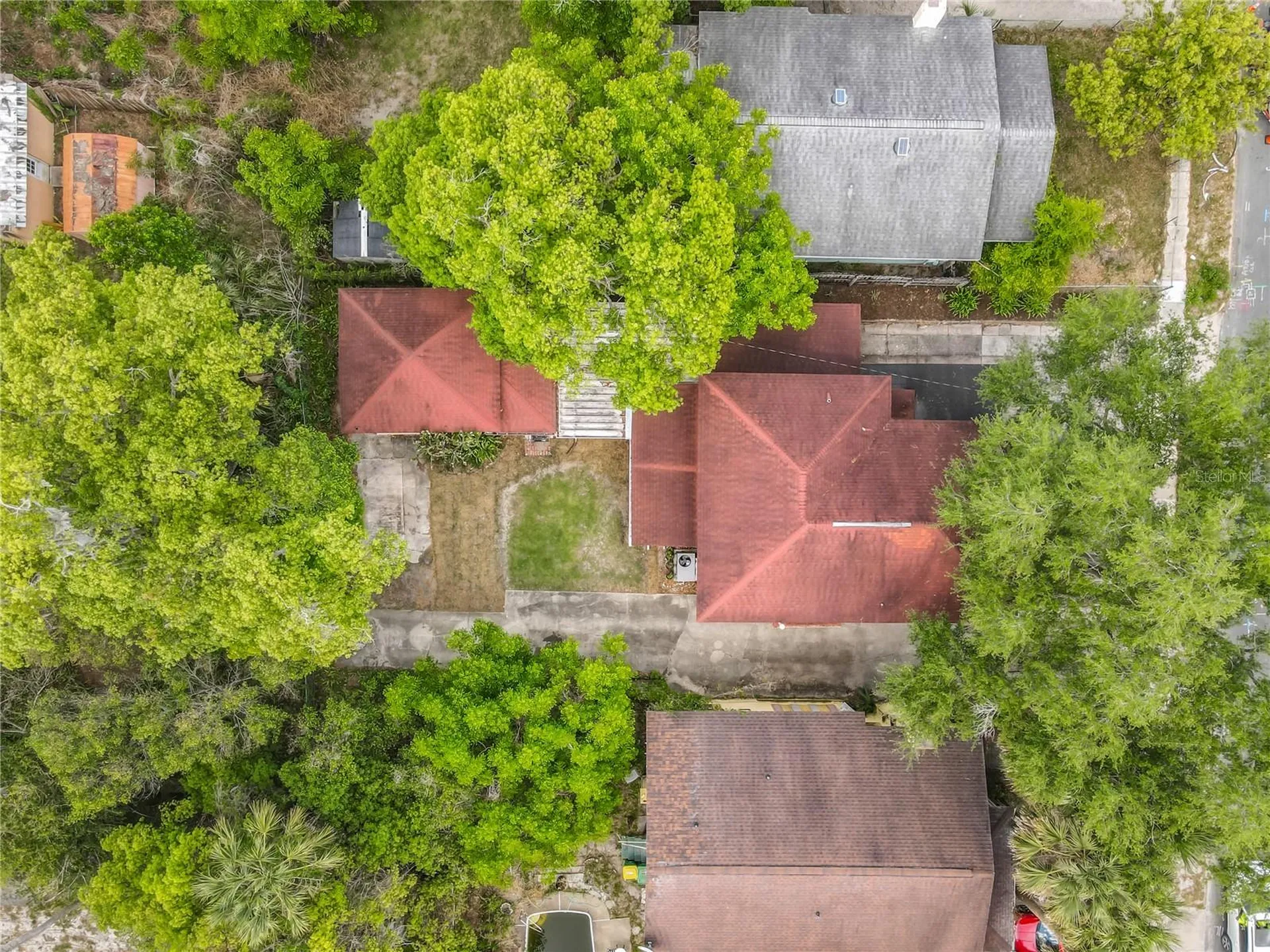 224 S Salisbury Avenue Deland FL 32720