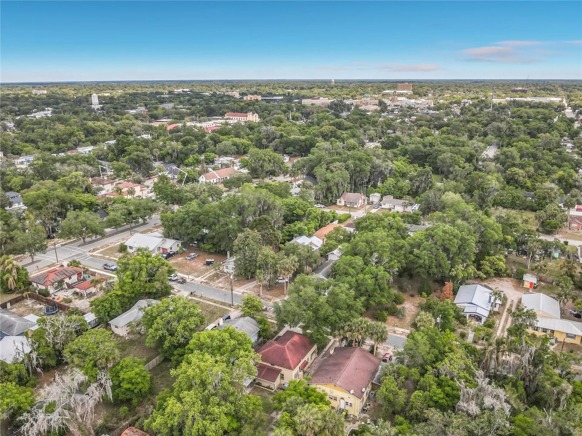 224 S Salisbury Avenue Deland FL 32720