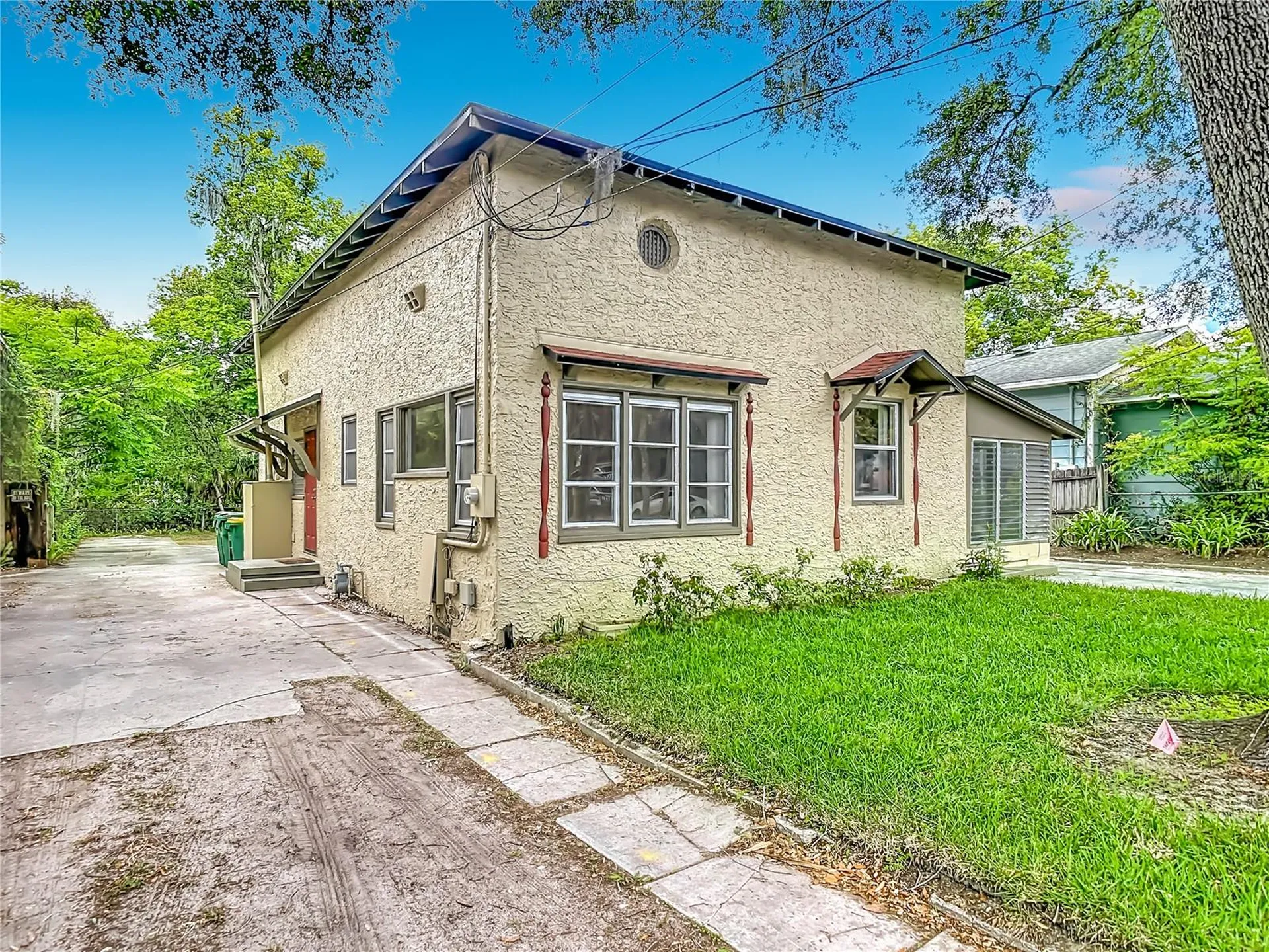 224 S Salisbury Avenue Deland FL 32720