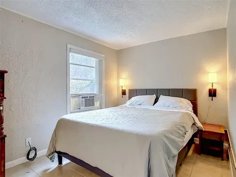 224 S Salisbury Avenue Deland FL 32720