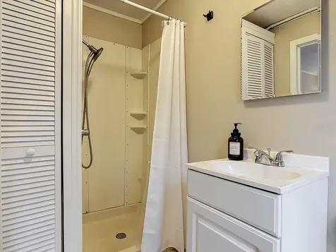 224 S Salisbury Avenue Deland FL 32720