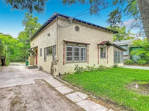 224 S Salisbury Avenue Deland FL 32720