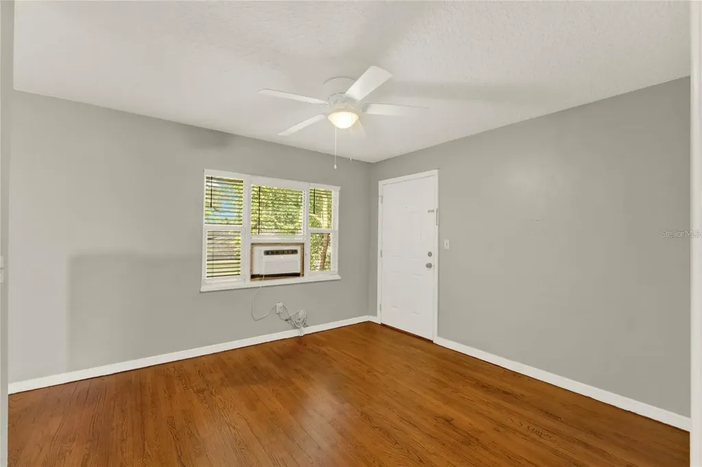 1016 Alba Drive Orlando FL 32804