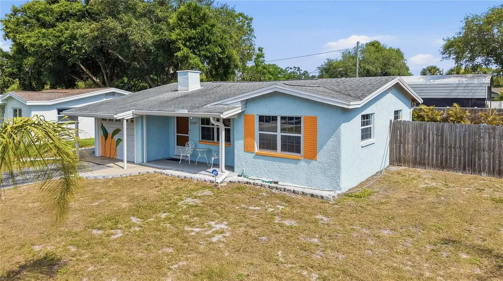 10437 52nd Avenue N St Petersburg FL 33708