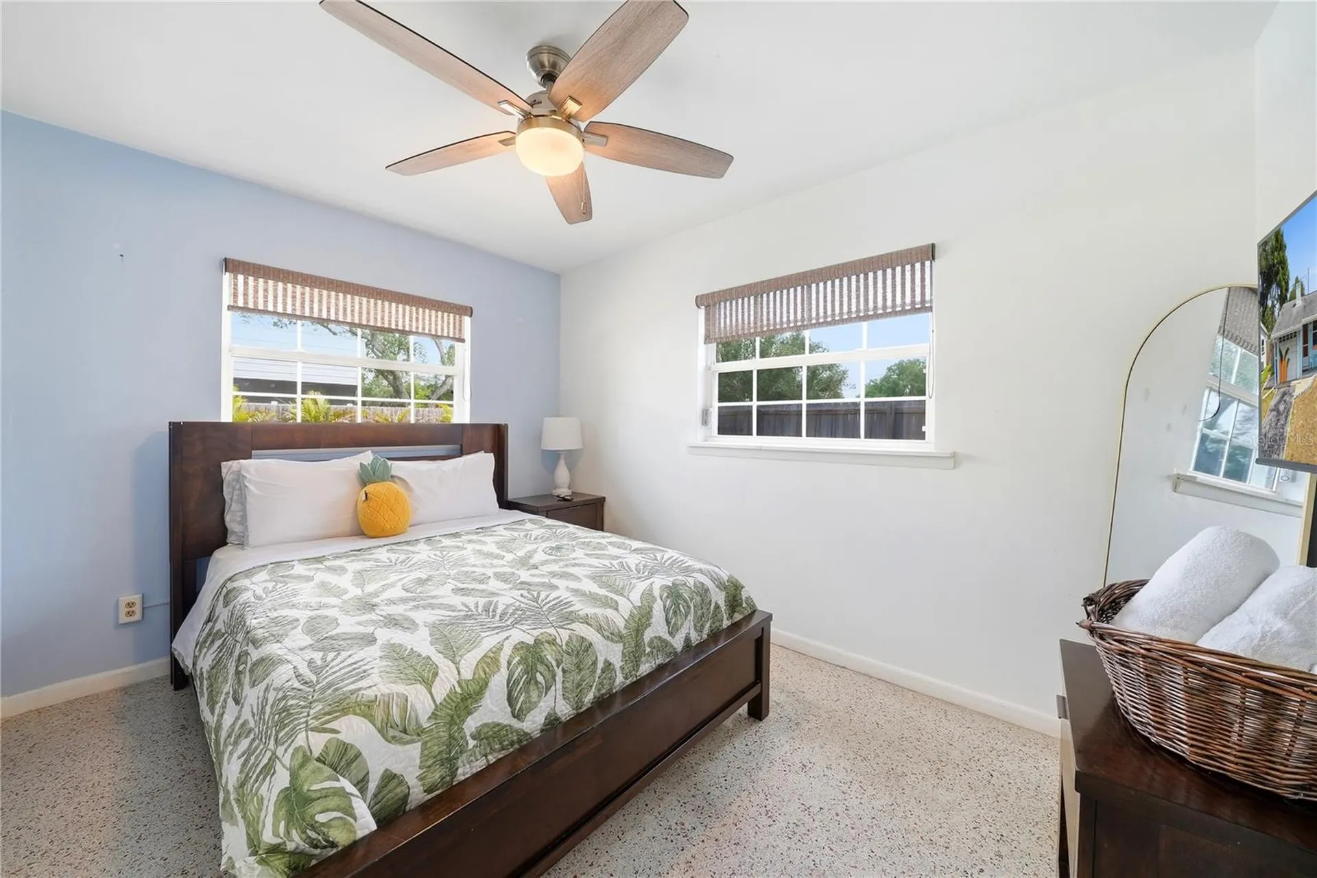 10437 52nd Avenue N St Petersburg FL 33708