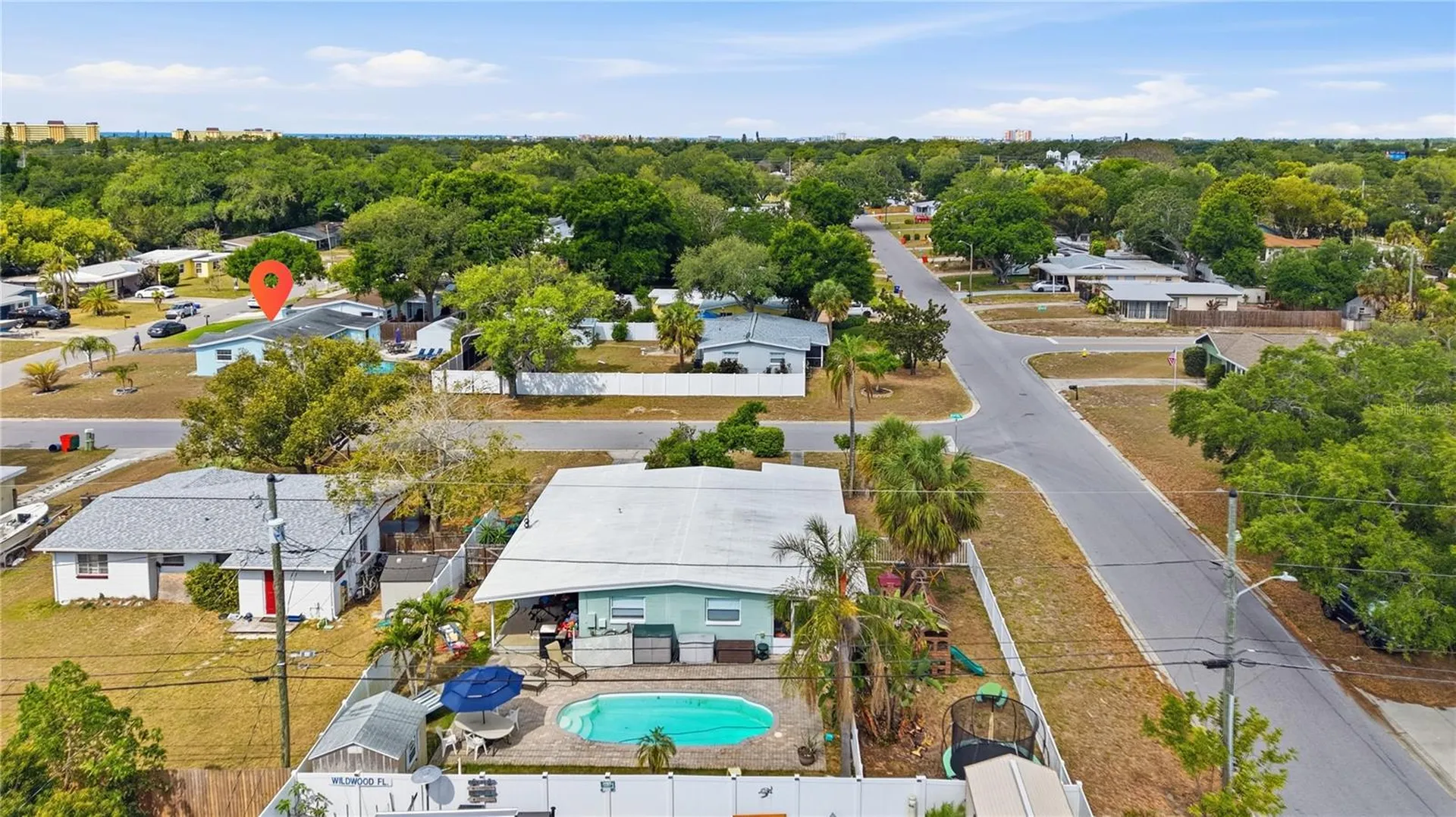 10437 52nd Avenue N St Petersburg FL 33708