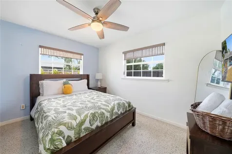 10437 52nd Avenue N St Petersburg FL 33708