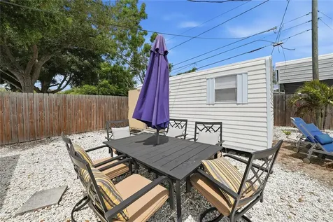 10437 52nd Avenue N St Petersburg FL 33708