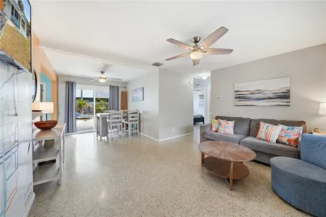10437 52nd Avenue N St Petersburg FL 33708