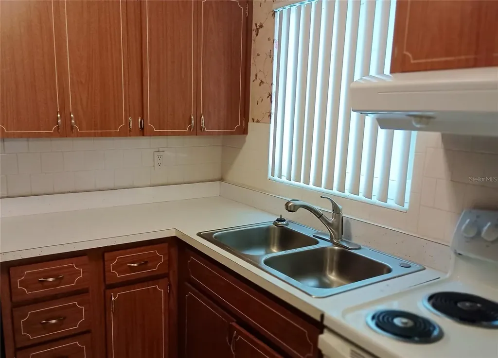 1875 Sunny Drive Bradenton FL 34207