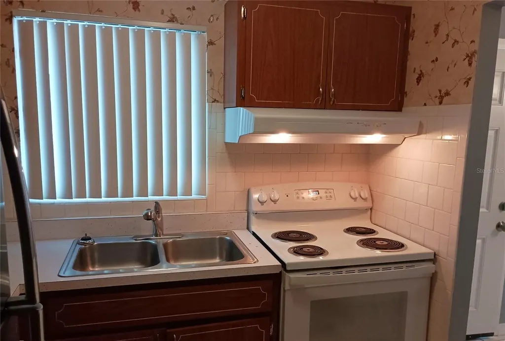 1875 Sunny Drive Bradenton FL 34207