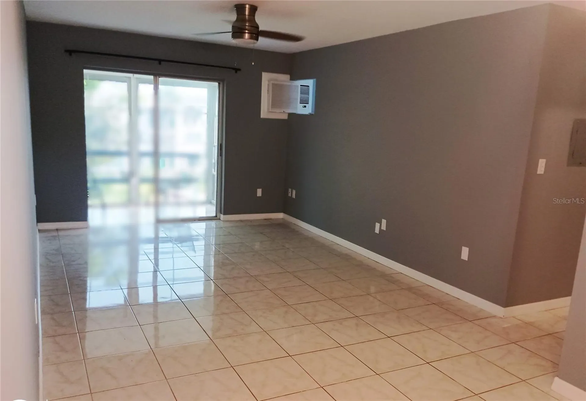 1875 Sunny Drive Bradenton FL 34207