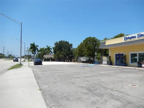 6804 Cortez Road W Bradenton FL 34210
