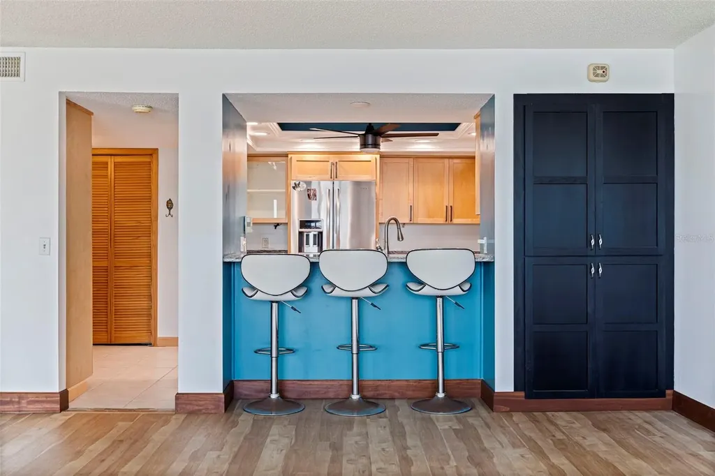 736 Island Way Clearwater Beach FL 33767