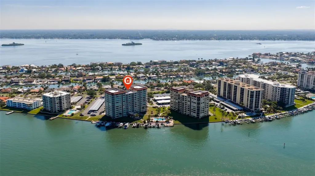 736 Island Way Clearwater Beach FL 33767