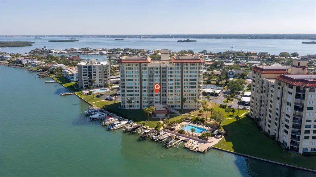736 Island Way Clearwater Beach FL 33767