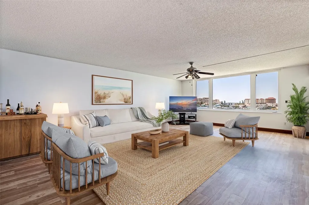 736 Island Way Clearwater Beach FL 33767
