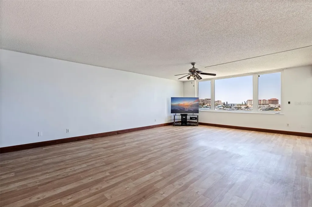 736 Island Way Clearwater Beach FL 33767