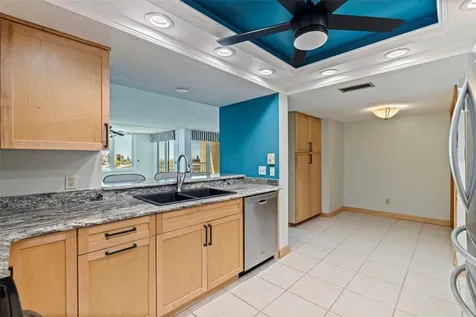 736 Island Way Clearwater Beach FL 33767