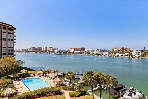 736 Island Way Clearwater Beach FL 33767