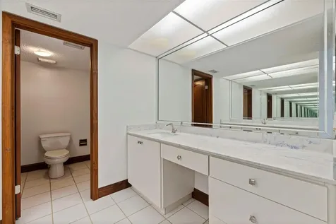 736 Island Way Clearwater Beach FL 33767