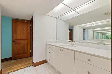 736 Island Way Clearwater Beach FL 33767