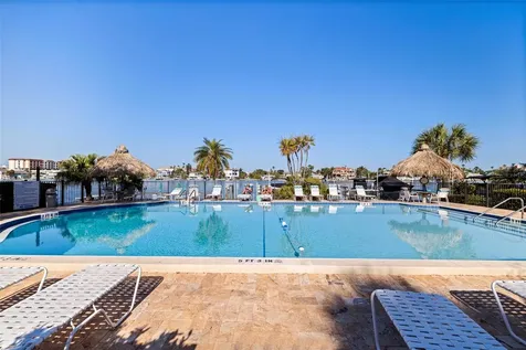 736 Island Way Clearwater Beach FL 33767