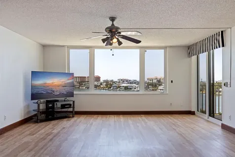 736 Island Way Clearwater Beach FL 33767