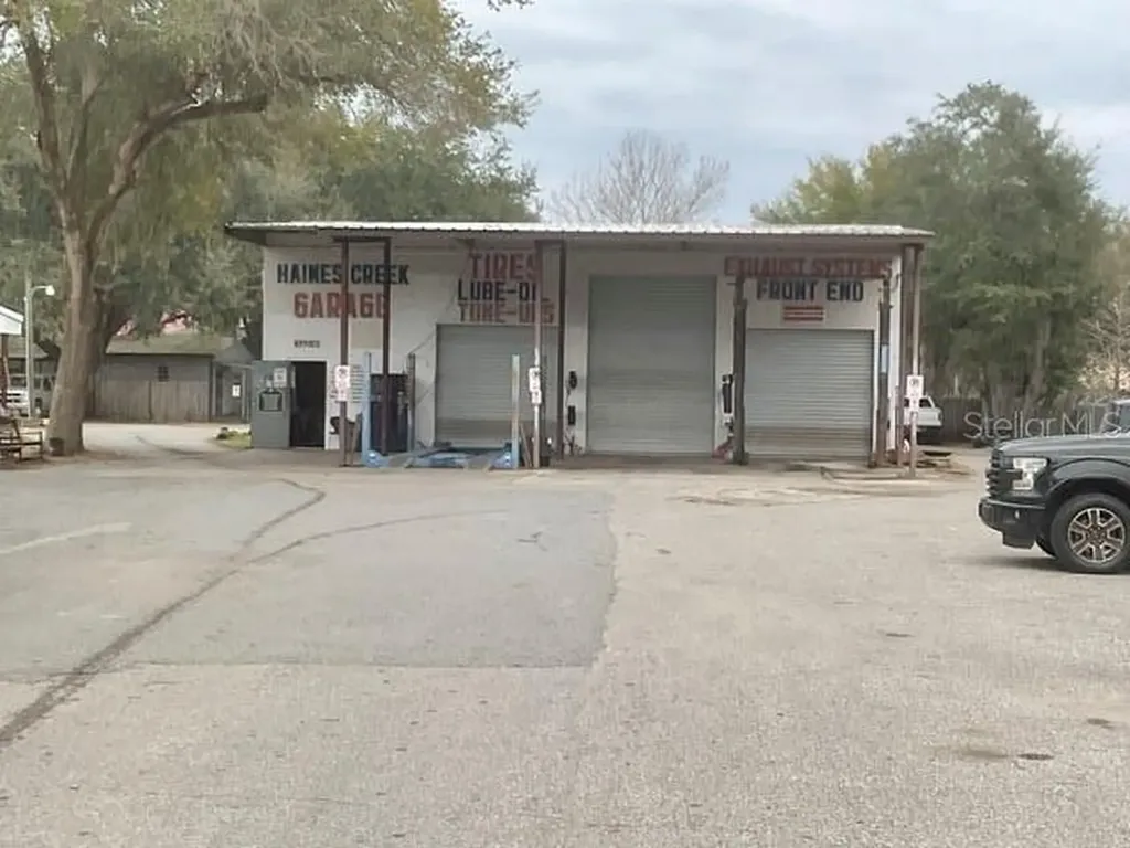 32416 County Road 473 Leesburg FL 34788