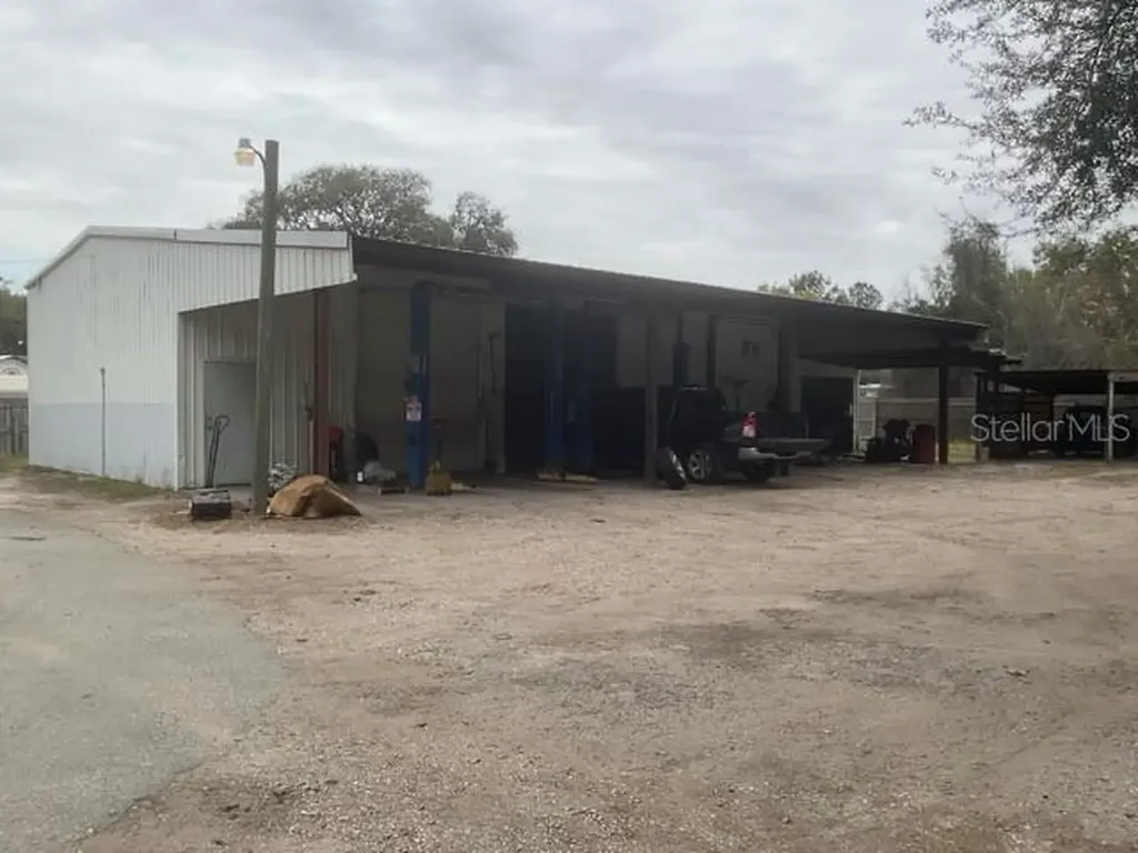 32416 County Road 473 Leesburg FL 34788