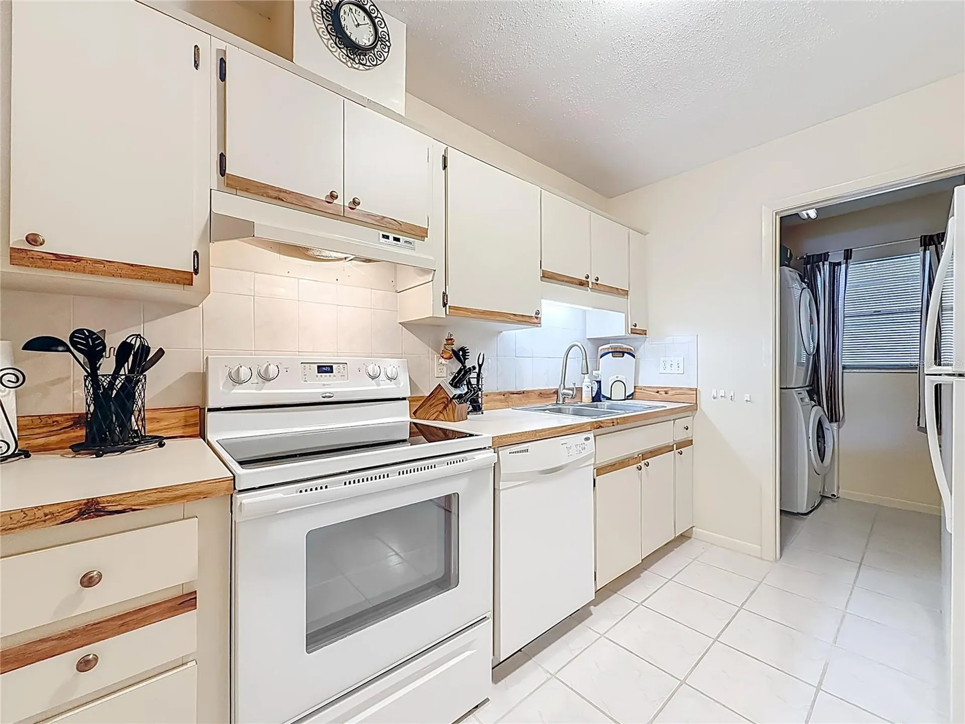 3505 Tarpon Woods Boulevard Palm Harbor FL 34685
