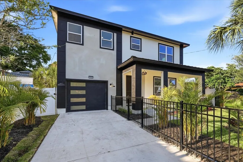 1235 11th Avenue S St Petersburg FL 33705